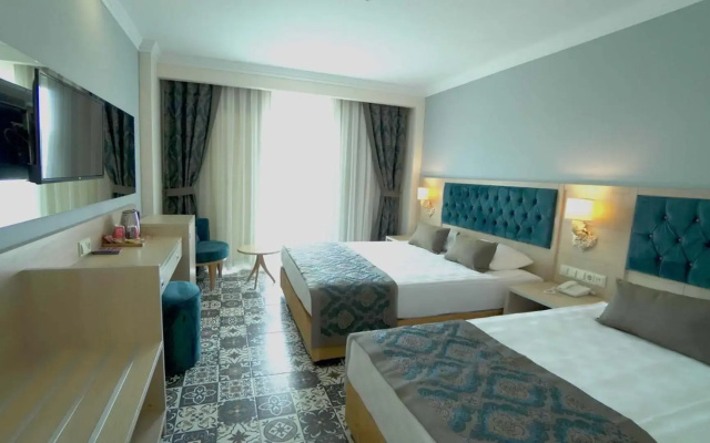 Dream World Palace Hotel