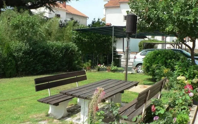 Vinko - 100m From Beach - B2