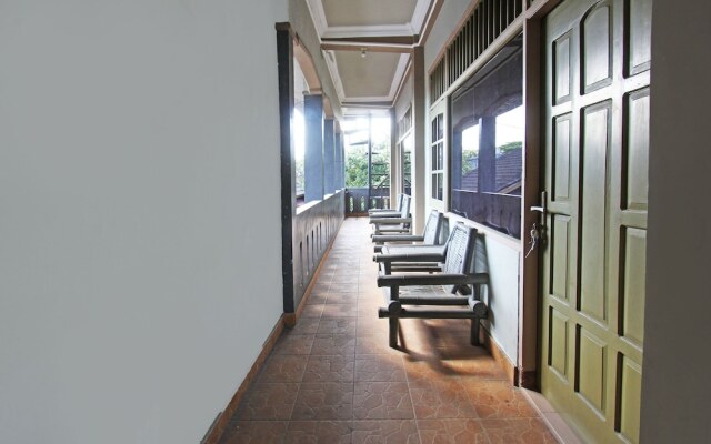 SPOT ON 92973 Madani Syariah Guesthouse