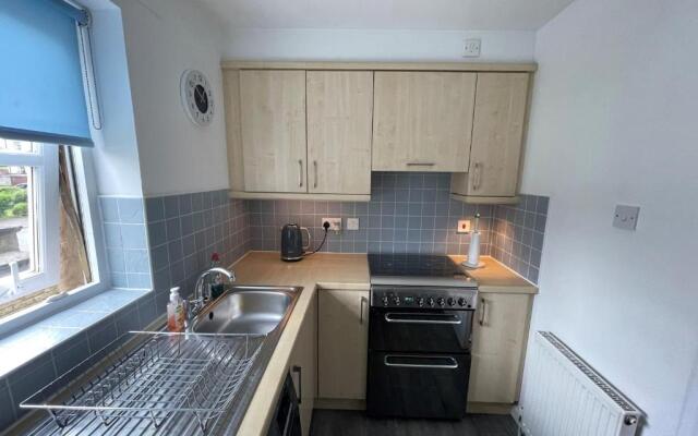 Beautiful 2-bed Apartment in Renfrew