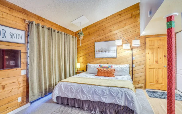 Charming Brian Head Condo Rental w/ Ski Shuttle!