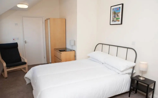 Spacious Studio Apartment