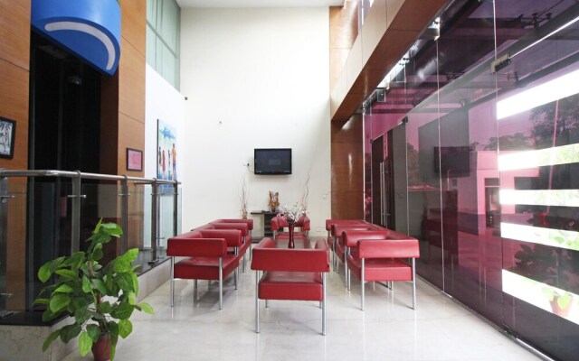 Oyo 682 Near Fortis Hospital