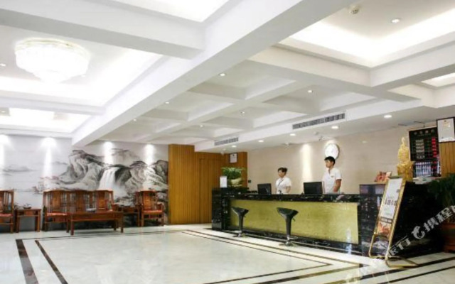 Bohui Boutique Hotel (Wuhan High-speed Railway Station Honggangcheng Subway Station)