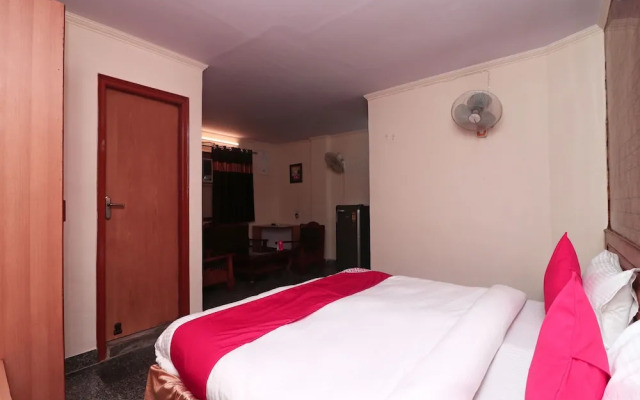 OYO 14931 Hotel Step In