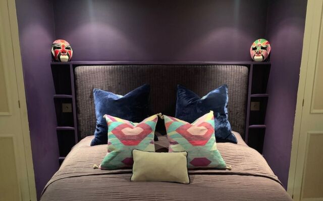 Charming and Full Of Character Apartment