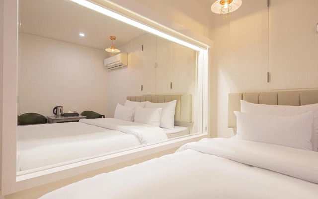 Cheonan Honeymoon Motel