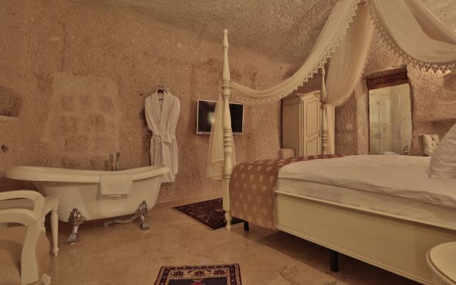 Elit Cave Suites