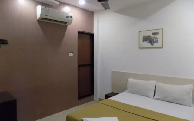 Port Hotel