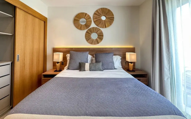 Fantastic Penthouse at Golf Course