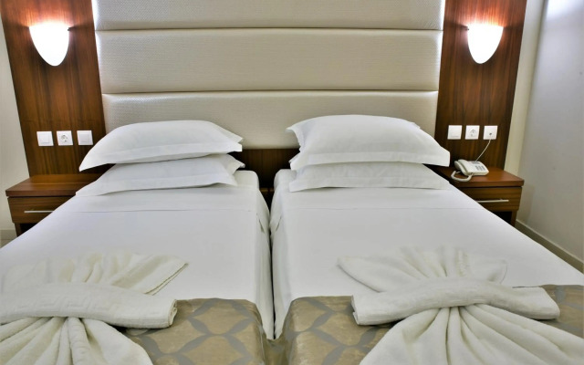 Euroxenia Marathon Hotel