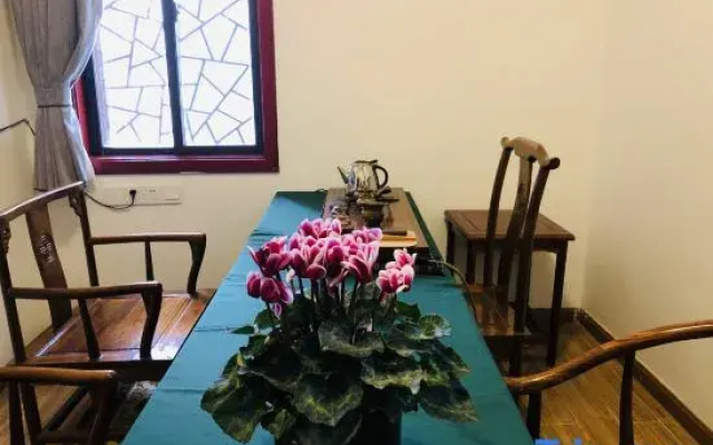 Zhouzhuang Zhenfeng Shuangqiao Holiday Garden Homestay