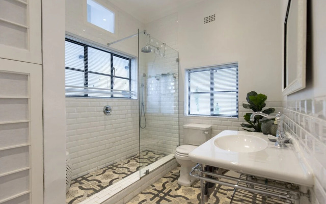Clifton YOLO Spaces – Clifton Sea View Apartments
