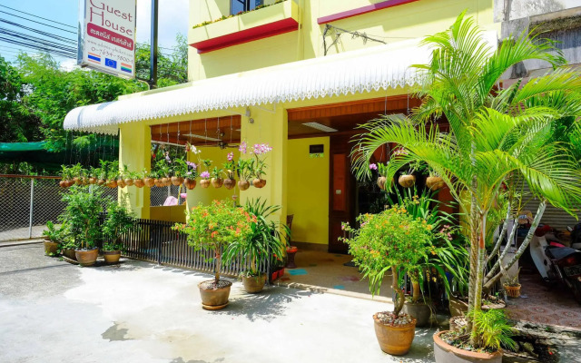 Adonis Guest House