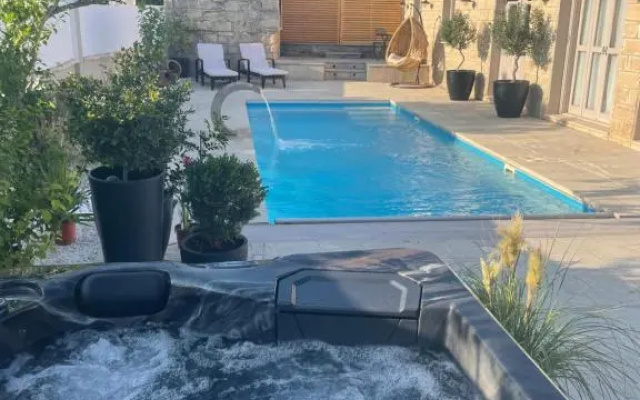 Fig&Olive Luxury one bedroom boutique in Pachna
