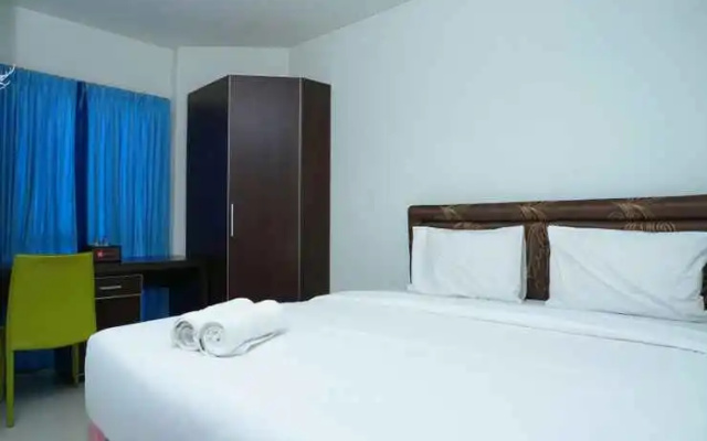 Comfy Living Studio at Tamansari Semanggi Apartment By Travelio