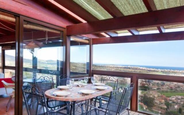 Holiday Home Mas Ambros 01