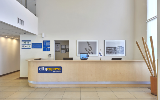 City Express by Marriott Manzanillo