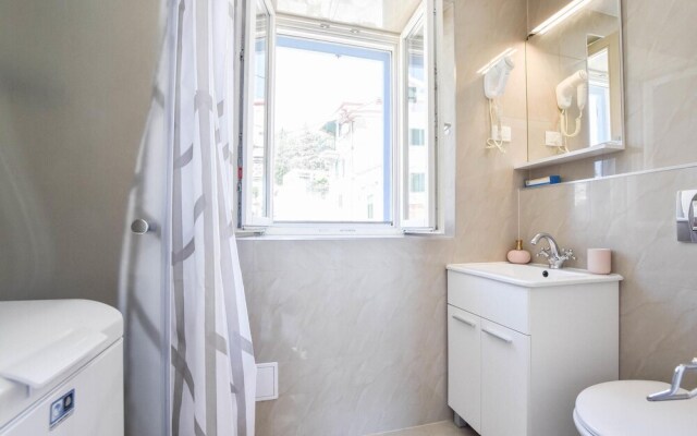 Nice Apartment in Split With 1 Bedrooms and Wifi