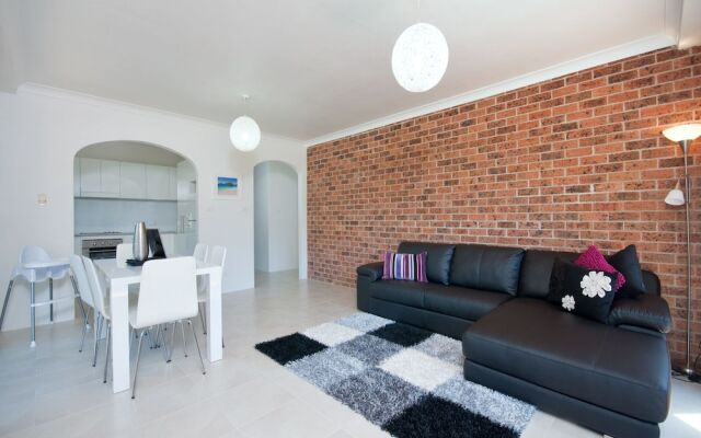 Kurranulla, Unit 1/15 Weatherly Close