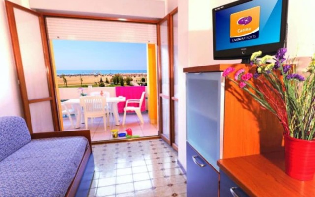 Cozy and Modern Accommodation Beach Front