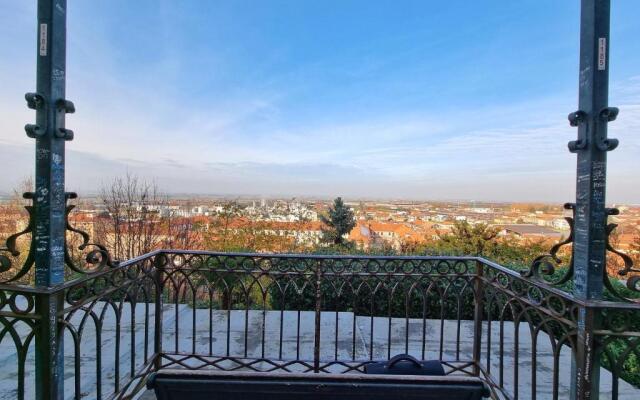 Saluzzo Historic Center Apartment