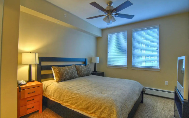 Founders Pointe