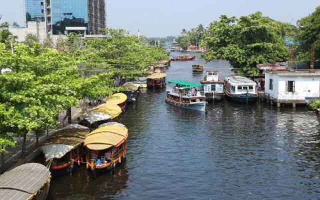 Lake Castle Alleppey Villa