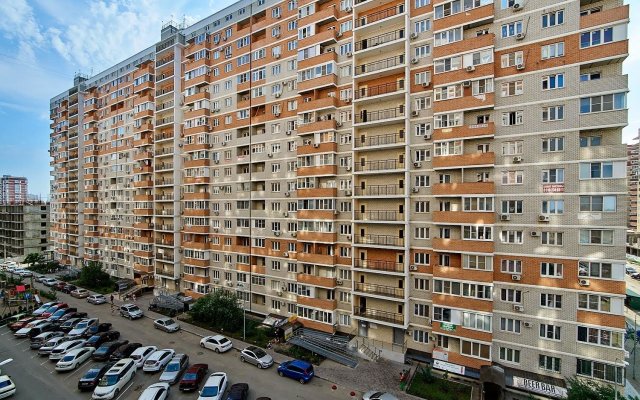 Apartments on Evgeniya Zhigulenko Street 11/2