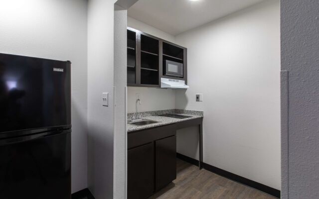 Studio 6 Greenville, SC - I-85 Near Downtown