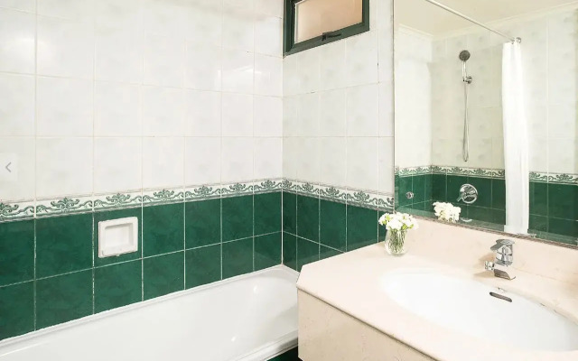 Aryaduta Suites Semanggi