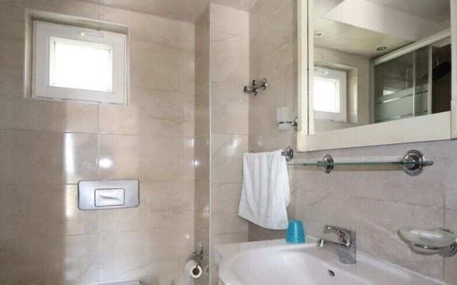 Villa FT07 by JoyLettings