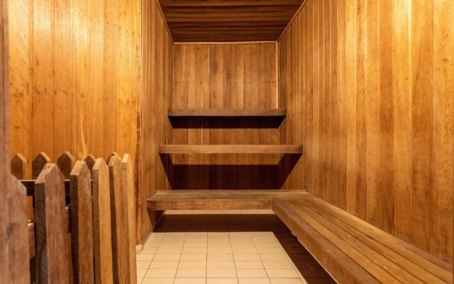 (902-A) Apartamento com Suíte no Coração Leblon