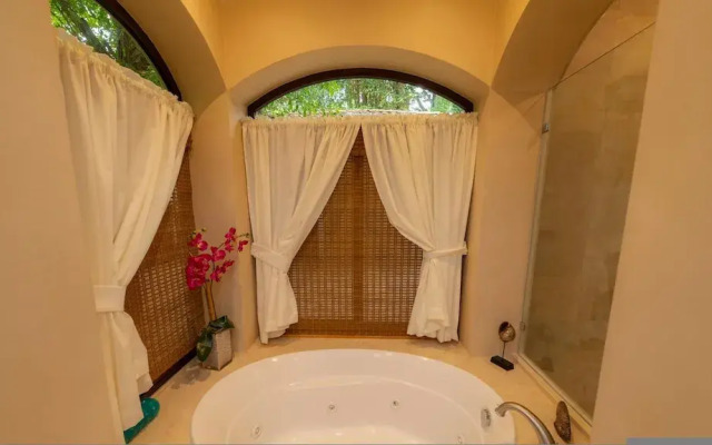 - Casa Zafiro 7 Bedrooms Private Pool