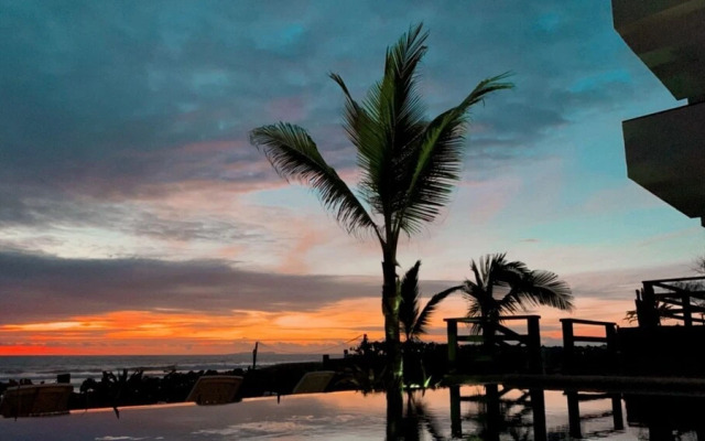 Sanctuary Puerto Cayo Lodge