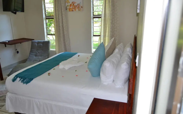 Chobe Sunset Chalets
