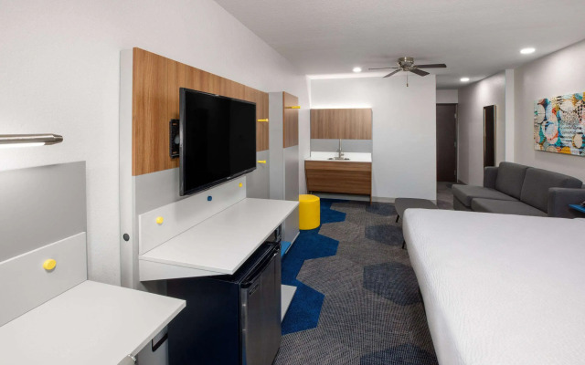 Microtel Inn & Suites by Wyndham Buda Austin South