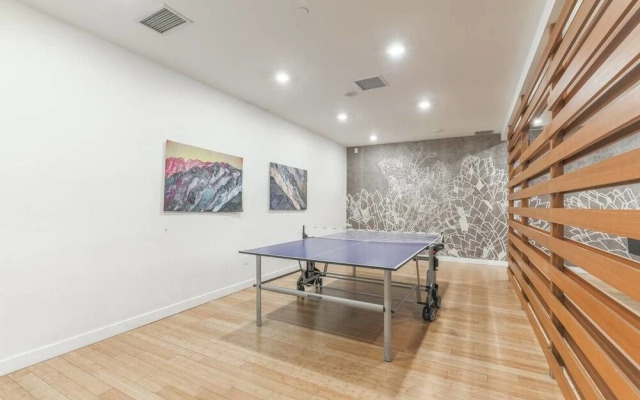 Gorgeous Luxury Condos near the CN Tower