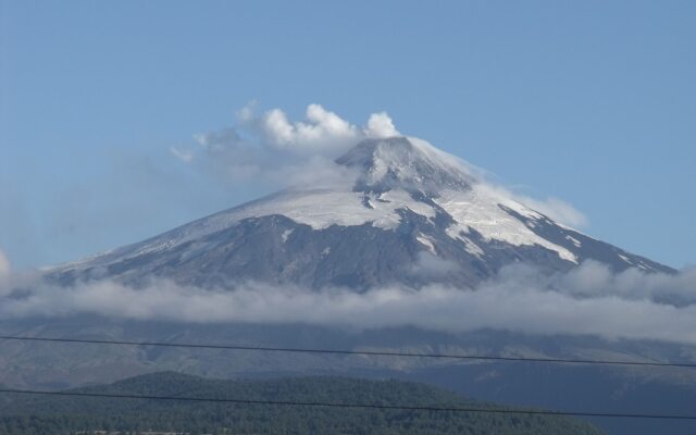 Frontera Pucon Hostel B&B