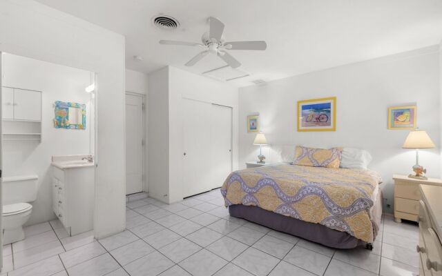 Parkdale Home by Vtrips