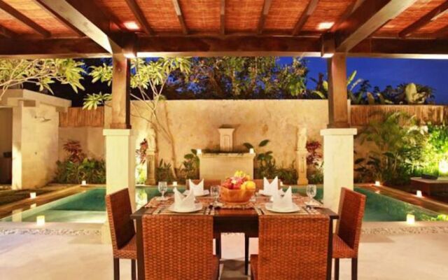 Villa Biru
