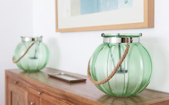 Rooms & Suites Balcony 3D