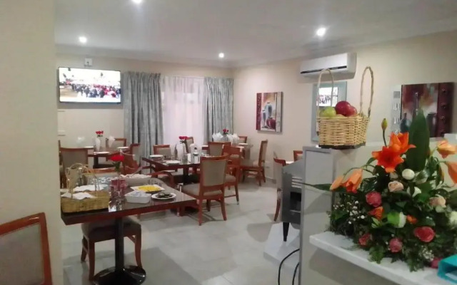 Benoni N12 Hotel