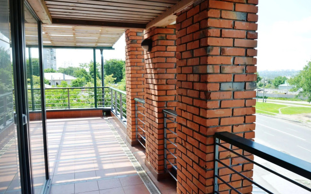 Villa Four Rooms