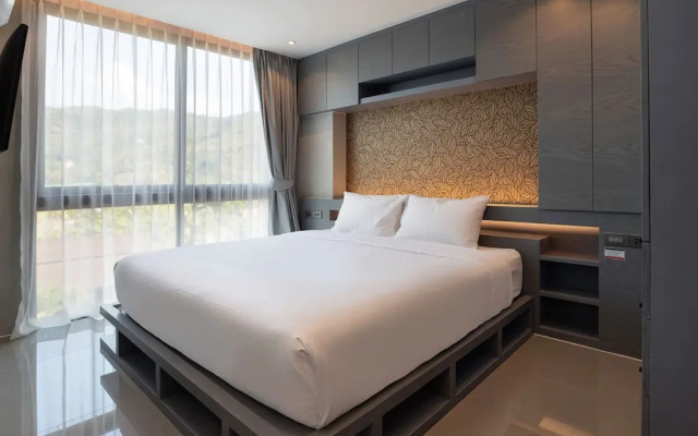 Tropical Hill Views Citygate Suite D609