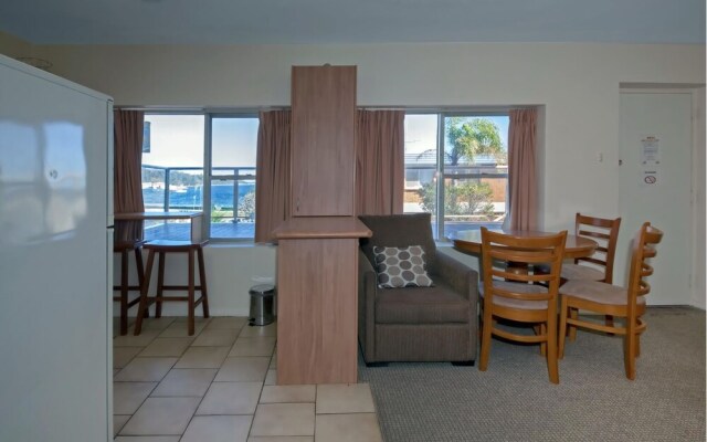 Blue Vista, Unit 7/13 Victoria Parade