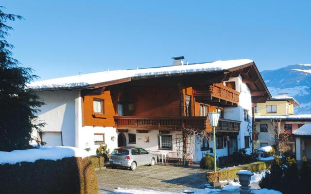 Apartment in Fugen With a Balcony