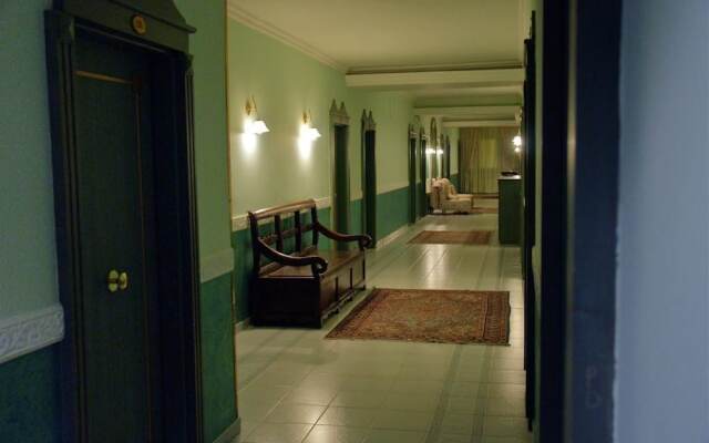 Kristall Palace Hotel
