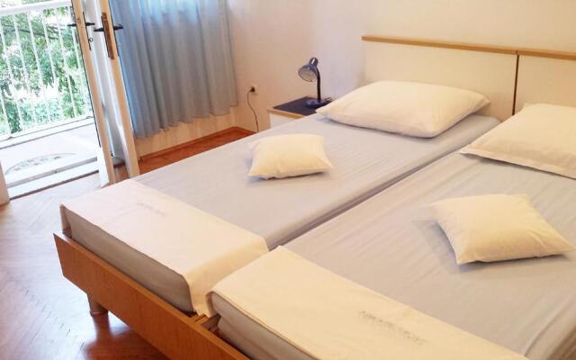 Klarina Apartments