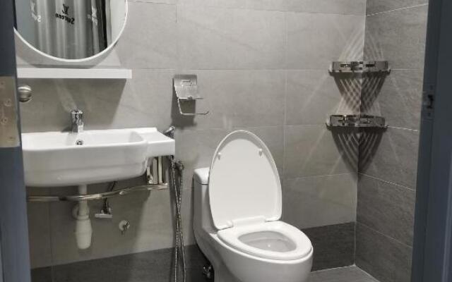 Lakeview Duplex Apartment Free WiFi and Netflix